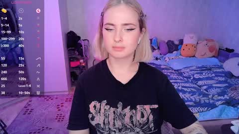 Effie online show from February 2025 07:49:01 PM