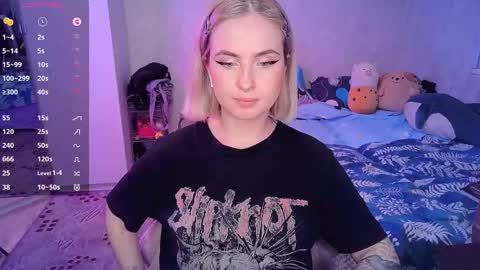 Effie online show from February 2025 10:26:01 PM