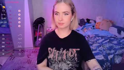 Effie online show from February 2025 03:24:02 PM