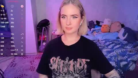 Effie online show from February 2025 09:38:01 PM