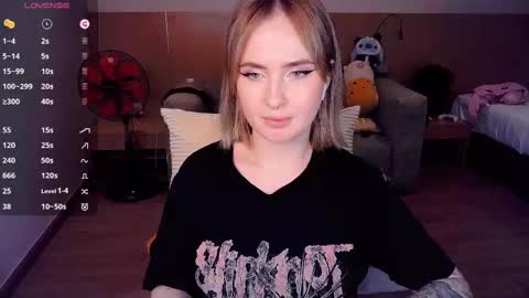 Effie online show from March 2025 10:17:02 PM