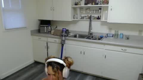 Shyla syn1 online show from January 2026 03:58:01 PM