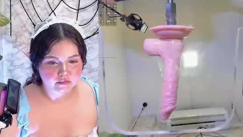 Shyly online show from October 2025 05:20:02 AM