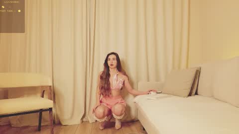 Snapshot of shypeachmaru chatting on January 2026 01:03:01 PM Mary online show from January 2026 01:03:01 PM