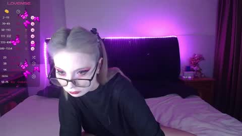 Snapshot of shysweetrish chatting on April 2026 02:15:02 AM shysweetrish online show from April 2026 02:15:02 AM