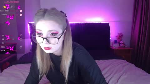 Snapshot of shysweetrish chatting on May 2026 01:46:02 AM shysweetrish online show from May 2026 01:46:02 AM