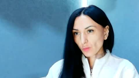 Snapshot of siaconna chatting on May 2026 07:38:02 AM Siaconna online show from May 2026 07:38:02 AM
