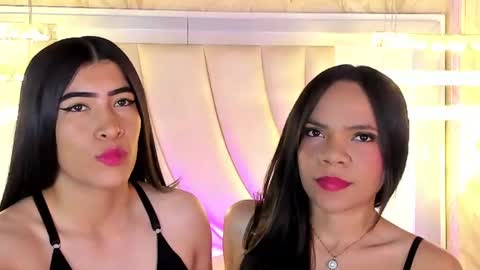 Snapshot of siara_lewis_ chatting on June 2026 12:30:01 AM Siara and Zoe tattoo online show from June 2026 12:30:01 AM