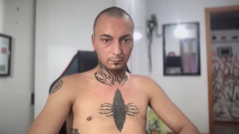 sidvicious23cm online show from September 2025 05:12:02 PM