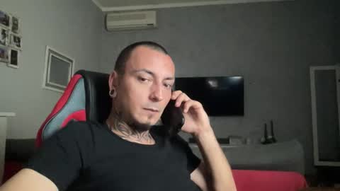 Snapshot of sidvicious23cm chatting on April 2026 04:24:02 PM sidvicious23cm online show from April 2026 04:24:02 PM
