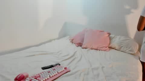sienna_glow online show from June 2026 01:02:02 PM