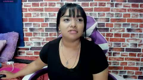 Snapshot of sienna_lux01 chatting on May 2026 02:31:02 AM sienna_lux01 online show from May 2026 02:31:02 AM