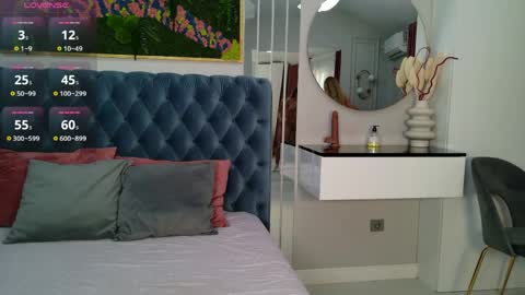 Sienna online show from April 2026 11:17:01 AM