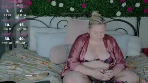 Sienna Luxx online show from July 2026 06:24:02 PM