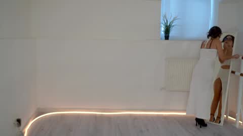 Snapshot of silent_chill chatting on January 2025 11:23:02 AM Chilli online show from January 2025 11:23:02 AM