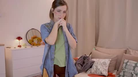 Snapshot of silent_chill chatting on October 2025 02:41:02 PM Chilli online show from October 2025 02:41:02 PM