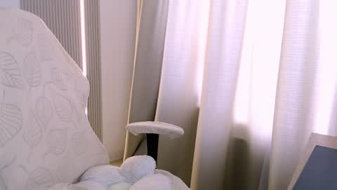 silk_ann online show from May 2026 06:52:01 AM