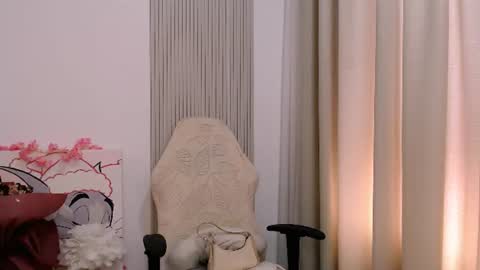 silk_ann online show from July 2026 08:18:01 AM