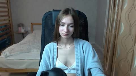 Snapshot of silkymiley chatting on October 2025 01:25:02 AM silkymiley online show from October 2025 01:25:02 AM