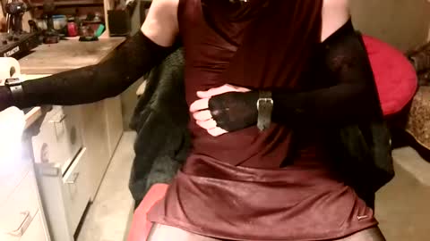 tom online show from March 2025 11:22:01 PM