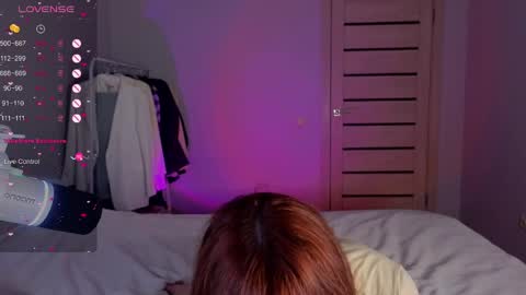 silly___woman online show from April 2026 07:43:01 PM