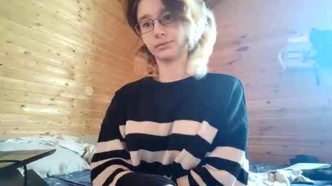 Snapshot of silvadevil chatting on May 2026 11:28:02 AM Kate online show from May 2026 11:28:02 AM