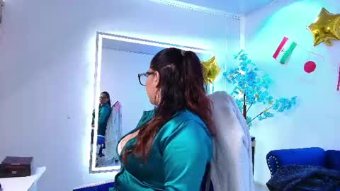 Silvana  online show from June 2026 07:19:01 PM
