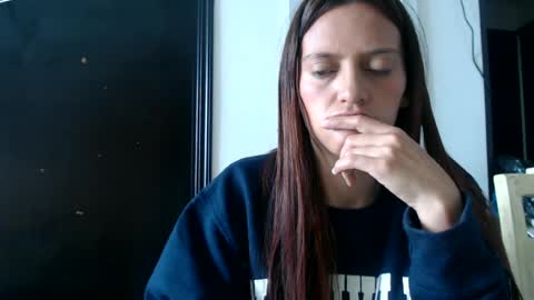 Snapshot of silvanaroberts_ chatting on June 2026 05:03:02 PM Rouse online show from June 2026 05:03:02 PM