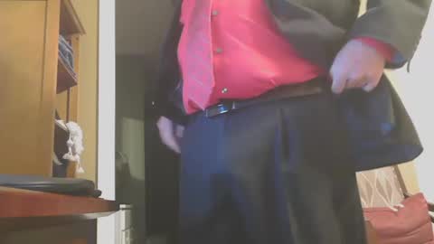 Snapshot of silverdaddy_1955 chatting on October 2025 10:36:01 AM Daddy Bear online show from October 2025 10:36:01 AM