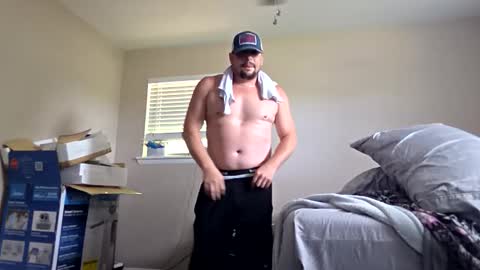 Snapshot of silverfox706 chatting on April 2026 06:43:01 PM Jay Silverfox706 online show from April 2026 06:43:01 PM