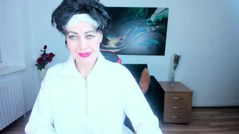 Silvia Wallec online show from March 2026 06:45:02 PM