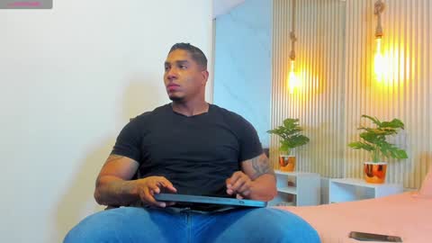 Snapshot of simeone_panda chatting on January 2025 11:58:02 AM simeone_panda online show from January 2025 11:58:02 AM
