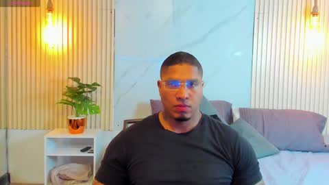 Snapshot of simeone_panda chatting on February 2025 12:00:01 PM simeone_panda online show from February 2025 12:00:01 PM