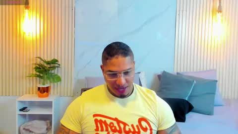Snapshot of simeone_panda chatting on February 2025 12:11:01 PM simeone_panda online show from February 2025 12:11:01 PM