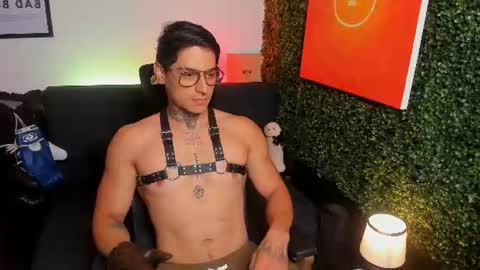 Snapshot of simon_cortes chatting on July 2026 11:30:02 AM Simon Cortes online show from July 2026 11:30:02 AM