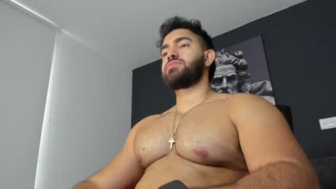 Snapshot of simon_leon01 chatting on January 2025 10:04:02 PM simon_leon01 online show from January 2025 10:04:02 PM