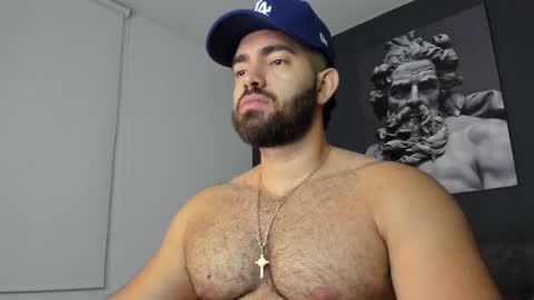 Snapshot of simon_leon01 chatting on February 2025 12:27:02 AM simon_leon01 online show from February 2025 12:27:02 AM