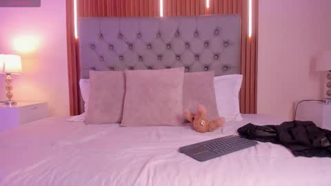 Snapshot of simonastar_ chatting on February 2026 01:49:01 PM simonastar_ online show from February 2026 01:49:01 PM