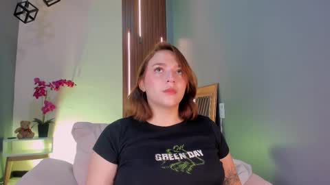 Snapshot of simonastar_ chatting on February 2026 02:05:02 PM simonastar_ online show from February 2026 02:05:02 PM