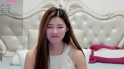 simonastephanie online show from July 2026 05:45:01 PM