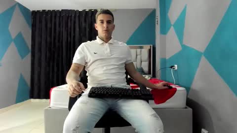 SIMON KELER online show from December 2024 11:37:02 AM