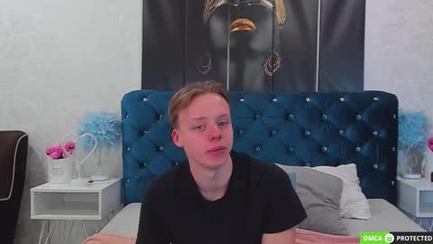 Snapshot of simonwarner chatting on February 2026 03:37:01 AM Simon online show from February 2026 03:37:01 AM