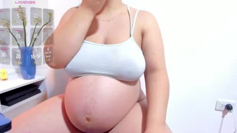 zoe online show from April 2026 06:13:02 PM