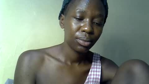 simplyloy33 online show from May 2026 03:36:01 AM