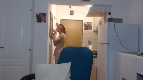 simyhvn online show from February 2025 05:14:01 AM