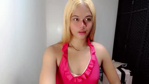 Snapshot of sinfulrose_ chatting on January 2026 10:37:01 PM sinfulrose_ online show from January 2026 10:37:01 PM