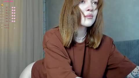 Snapshot of sinfulsmile_ chatting on August 2026 11:37:01 AM Ivy online show from August 2026 11:37:01 AM