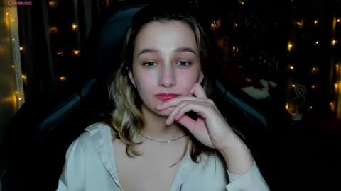 Sinty Noria online show from March 2025 07:10:01 AM