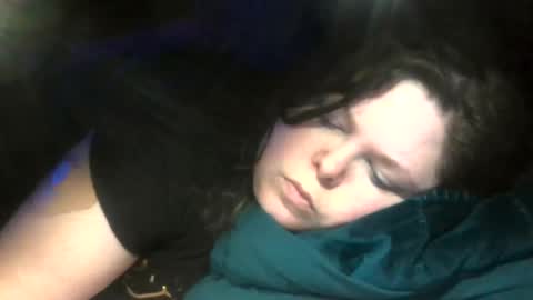 Siofra online show from November 2025 04:56:01 PM