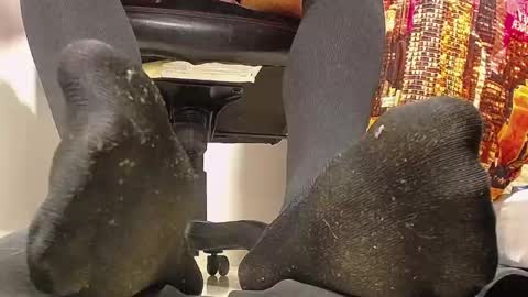 only foot                         worshipers here online show from January 2025 01:05:02 AM